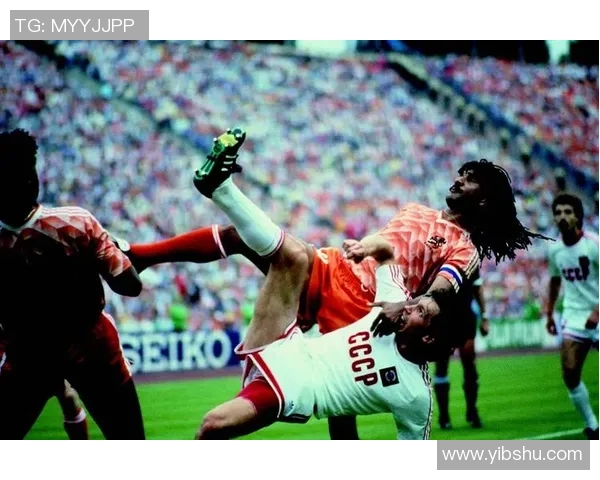 昔日苏联足球传奇球星摘得金球奖的辉煌时刻与背后故事