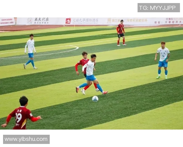 盘点绿茵赛场球星经典瞬间全景展现动作与技巧